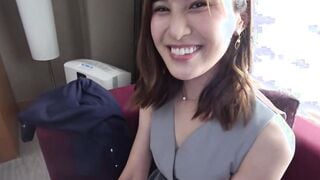 Japanese young wifey gets cheating cumshot by new young BF. Blowjob and hardcore sex at the hotel with a face that does not performance to her hubby. eastern amateur private porn.　https://bit.ly/32hQzGn