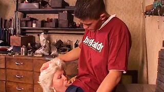 Old whore with a unshaved vagina gets fuck by a young bro