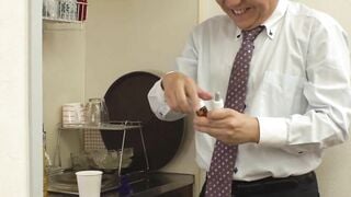 https://bit.ly/3mvVbPU　"Don't look ... pissing drips ..." A chick into uniform who can't stand the satisfaction of incontinence inside a Japanese style restroom and is filled with diuretics and aphrodisiacs by a metamorphosis instructor.[Part 2]