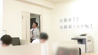 https://bit.ly/3mvVbPU　"Don't look ... pissing drips ..." A chick into uniform who can't stand the satisfaction of incontinence inside a Japanese style restroom and is filled with diuretics and aphrodisiacs by a metamorphosis instructor.[Part 2]