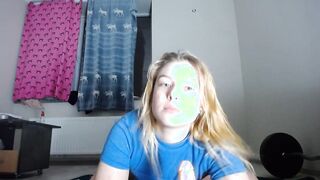 SUCK AND PLAY WITH MYSELF