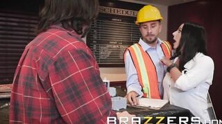 Brazzers - Ex-Wife Angela Whte Cucks her Hubby