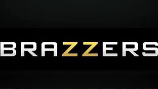Vampirella Blows and Fucks a Long - Brazzers