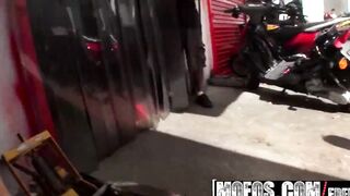 Mofos - Lets Try Anal - Tattooed teens Taylor Skye is warming up to anal