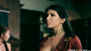 Queen of Thrones: Part three (A XXX Parody) - Brazzers
