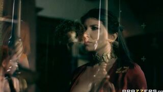 Queen of Thrones: Part three (A XXX Parody) - Brazzers