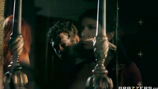 Queen of Thrones: Part three (A XXX Parody) - Brazzers