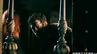 Queen of Thrones: Part three (A XXX Parody) - Brazzers