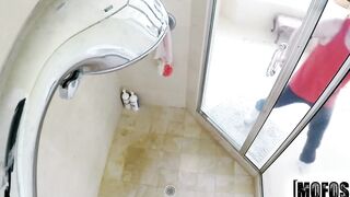 Mofos - African teenagers Jamie Marleigh gets banged into the restroom