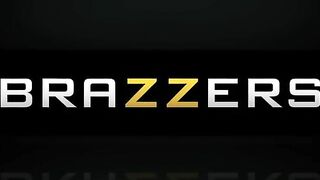Power Bangers: a XXX Parody Part five - Brazzers