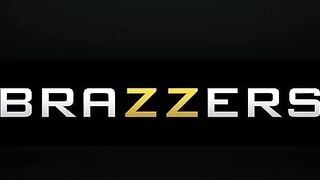Power Bangers: a XXX Parody Part two - Brazzers