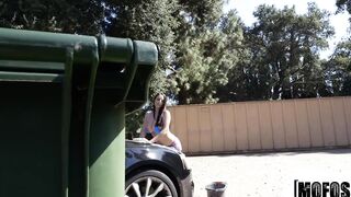 Mofos - Curvy eighteen gets watched washing her vehicle