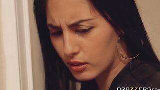 Aaliyah Hadid makes all Guys in Cheaters - Brazzers