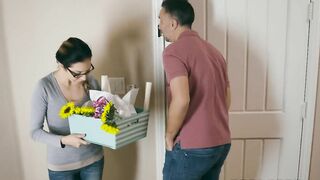Raven Baygets her Neighbor to Cheat - Brazzers