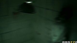 Harley into the Nuthouse (XXX Parody) - Brazzers