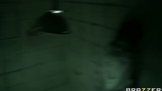 Harley into the Nuthouse (XXX Parody) - Brazzers