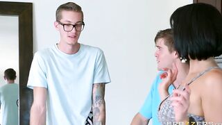 mom Veronica Avluv Gets some Young Penis - Brazzers