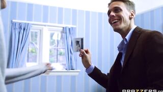 Alessa Gets Banged to keep her Home - Brazzers