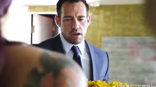 Monique Alexender knows how to keep her Man Happy - Brazzers