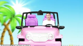 Brazzers cunt with mouth inside a Brazzers World Parody - Brazzers