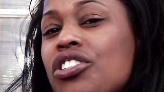 African skank is giving oral sex and getting dogystyle banging