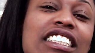 African skank is giving oral sex and getting dogystyle banging