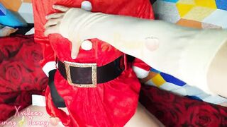 Hottie female santa gifting me quick sex on christmas eve