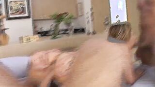 Junges Teenagers braucht two cocks inside sich damit sie happy ist