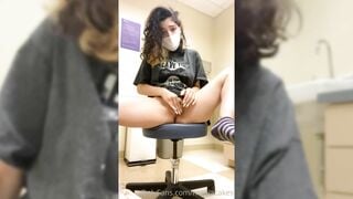 @Maniacakes Squirting for OF
