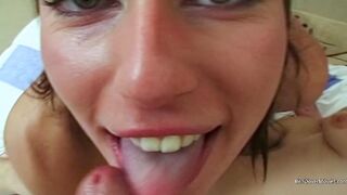 19 Yo Lynx and her first ever anal with a double penetration
