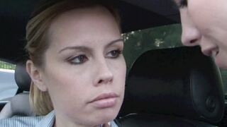 Dyke Kiara Diane and Tara Lynn Foxx love to nailed inside the