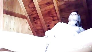 Super Sexy chick rubbing her juicy snatch and cumming into front of your eyes