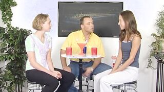 Verena und Rika, two nette Maeuschen im Studio