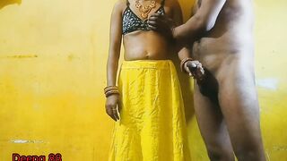 Mamta ne apne padosi Ramu se apni Desi chut ka pani nikalaya