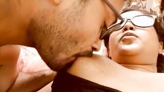 Bhai Ne Chocolate Dekhake Behen ko Choda Punjab Hindi Sex