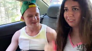 STEPSISTER INTO SHORT SHORTS FUCKS HER VAGINA SO AMAZINGLY HOT!