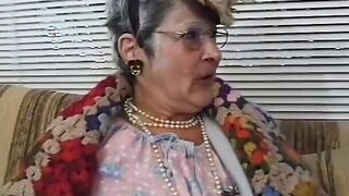 Young bro pounds old woman's snatch deep