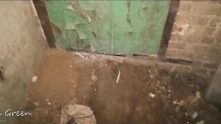 He explored the older basement and found a surprise - Roleplay