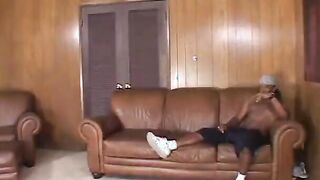 Sexsual whore know how to treat her man well