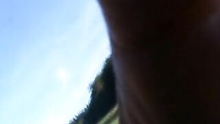 Neuer Freund fickt sie unter freiem Himmel und im Hochsitz