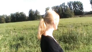 Neuer Freund fickt sie unter freiem Himmel und im Hochsitz