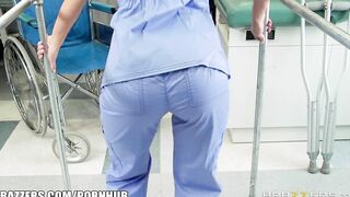 Beauty is the best Physio Therapy - Brazzers