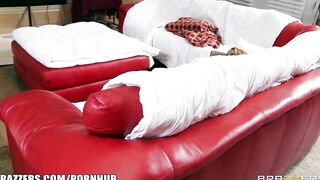 Juelz Ventura - a Deep double penetration for Dessert - Brazzers