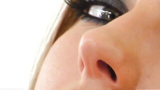Solo masturbation with Hannah Hunter gonzo style on Offer Me Pink