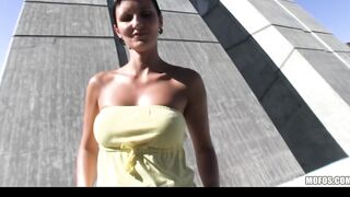 Beauty Czech bimbos with a amazingly hot body is paid for sex inside outdoor