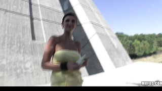 Beauty Czech bimbos with a amazingly hot body is paid for sex inside outdoor