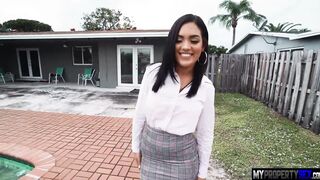 Alina Belle Single Real Estate Agent Gets Bonked