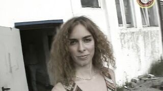 Adriana mag Sperma, viel Sperma am liebsten von 7 Kerlen