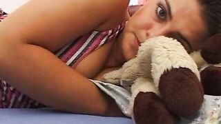 Onkel Viktor erwischt mich mit Sex Toy- zur Strafe Sex mit ihm