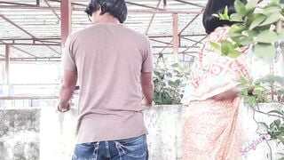 Chadpe Didi ko Jamke Choda desi Outside Sex into Hindi